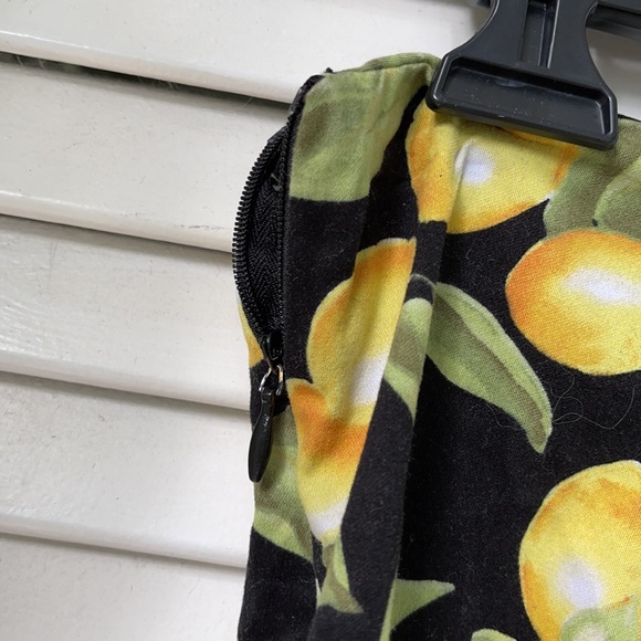 LAST CHANCE! F21 Lemon Print Shorts 🍋 - Picture 4 of 5